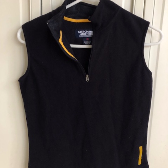 Abercrombie & Fitch Jackets & Blazers - Fleece Vest